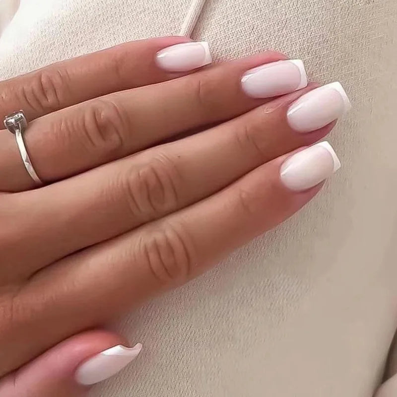 French White Tips – 24 Premium Press-On-Nägel