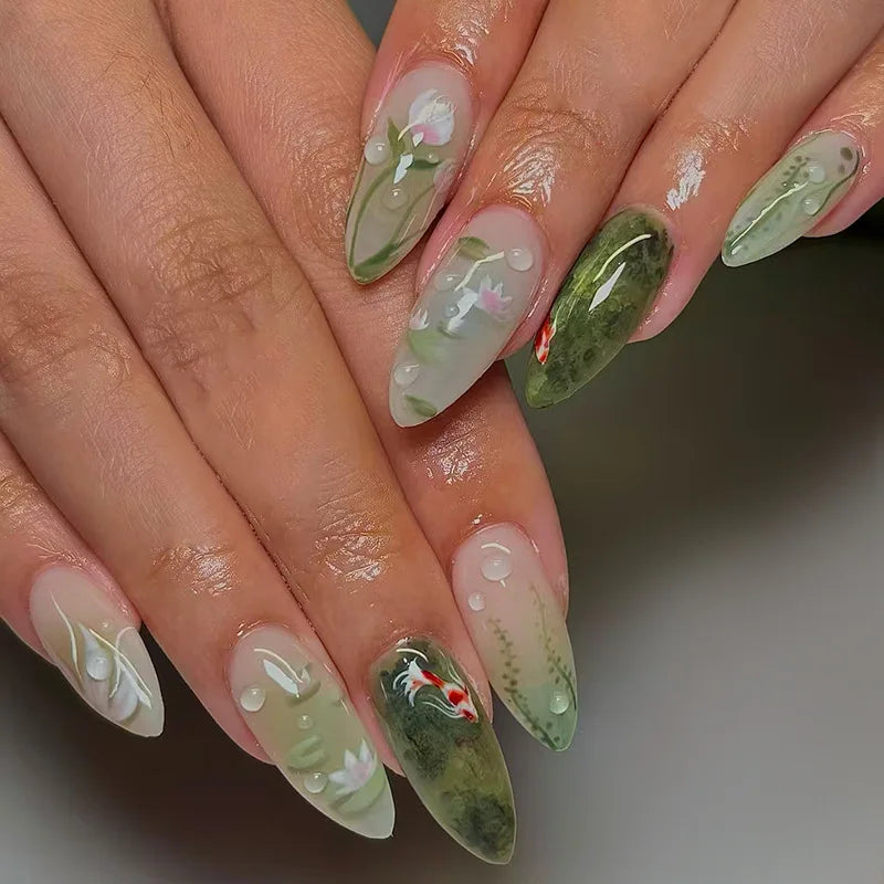 24-teiliges Press-On-Nail-Set – Glossy Almond in Dark Green Forest