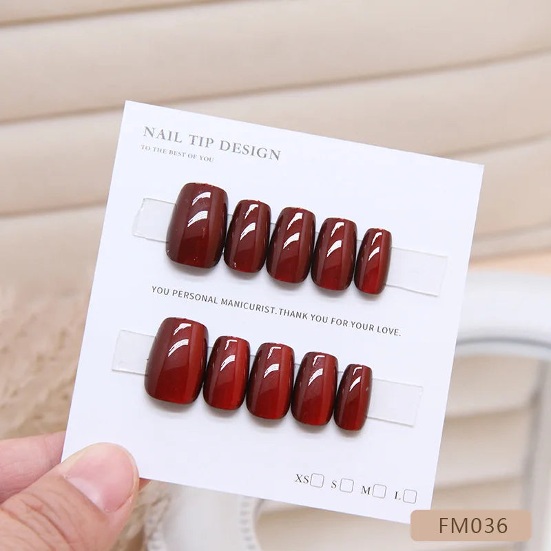 Classic Red Elegance - 10 Stück Handgemalte Press-On-Acrylnägel