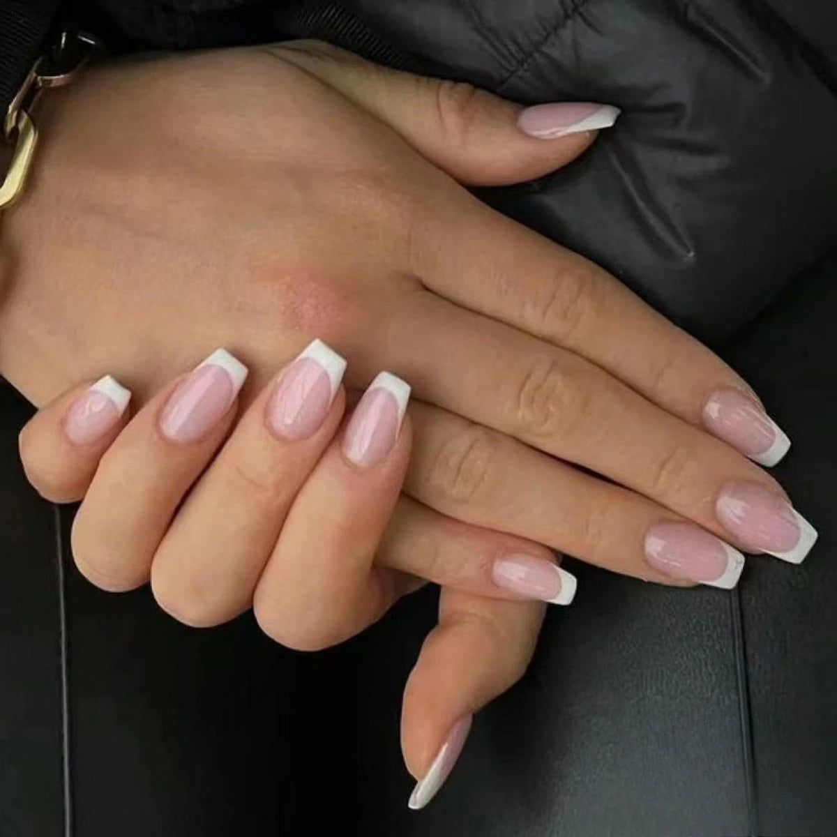 Minimalistische Nägel wie vom Nagelstudio