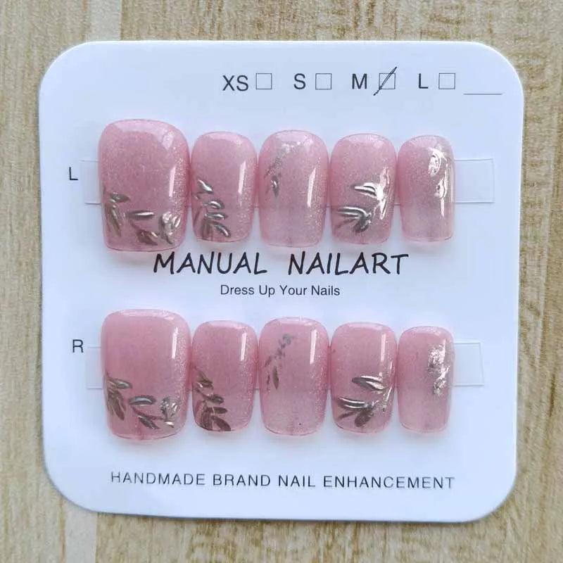 Handgemalte Press-On Nails – Rosé Leaf Elegance